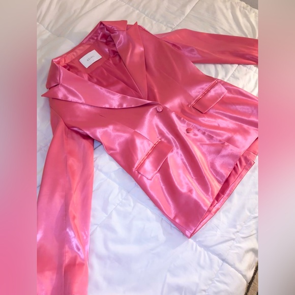Maeva Satin Blazer - Bubble Gum Pink - Picture 2 of 4